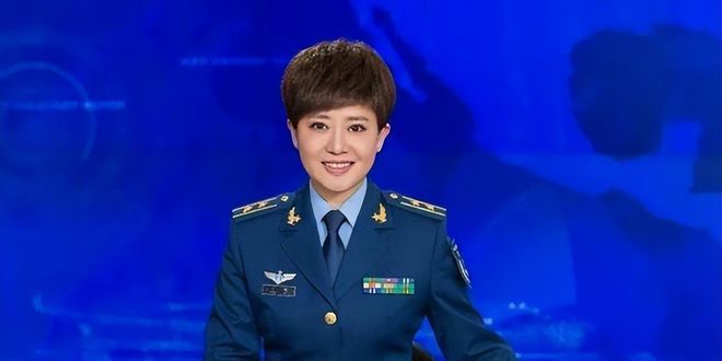 軍事節(jié)目女主持人，閃耀熒屏的星光，軍事節(jié)目女主持人，熒屏上的璀璨星光