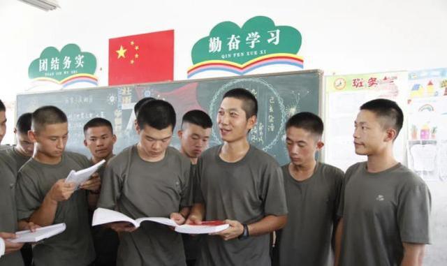 深度解析，為什么不建議報考國防科技大學，深度解析，報考國防科技大學的潛在考慮與權衡