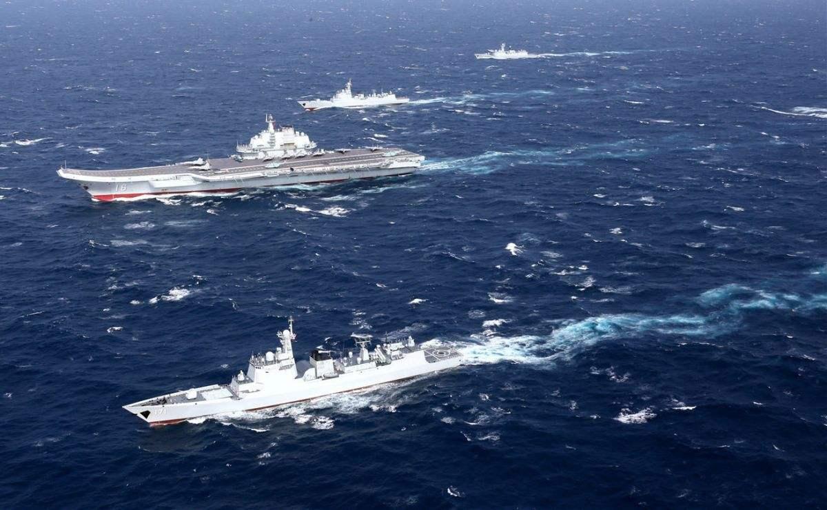 聚焦國際海域，中國戰(zhàn)艦圍觀英艦背后的故事，聚焦國際海域，中國戰(zhàn)艦視角下的英艦背后故事