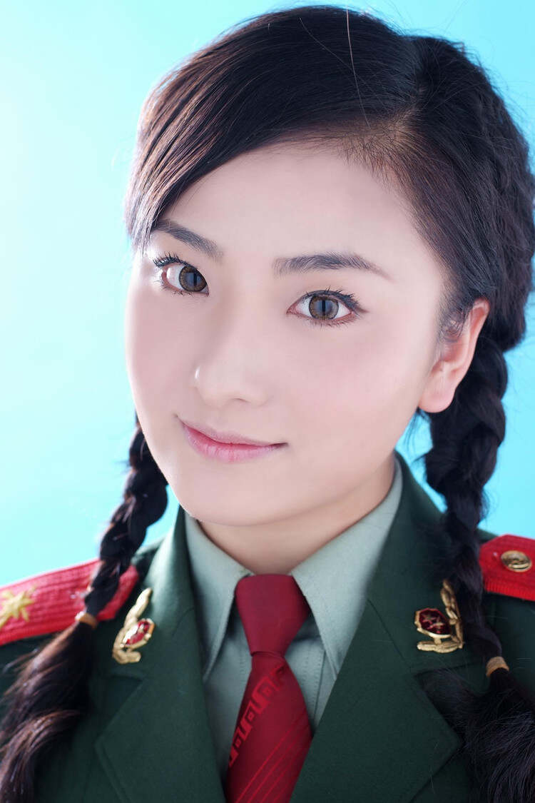 中國最漂亮的女兵照片第一名——展現(xiàn)英雄之美與榮耀印記，中國女兵第一名，榮耀印記與英雄之美的璀璨瞬間