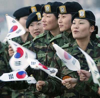 韓國閱兵女兵驚艷全場，風采展現與背后故事，韓國閱兵女兵風采驚艷，背后的故事與榮耀展現