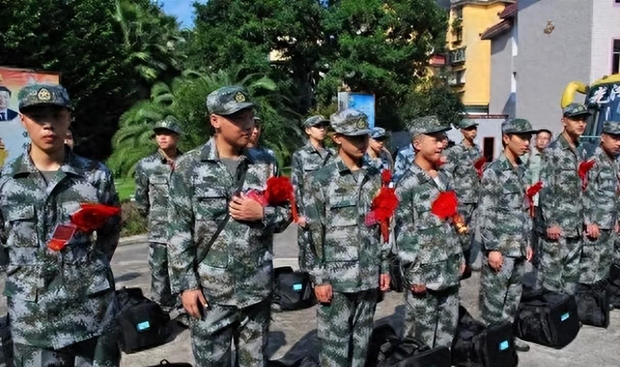 中央軍事委員會(huì)組成人員表及其職責(zé)與重要性，中央軍事委員會(huì)組成人員表、職責(zé)與重要性解析