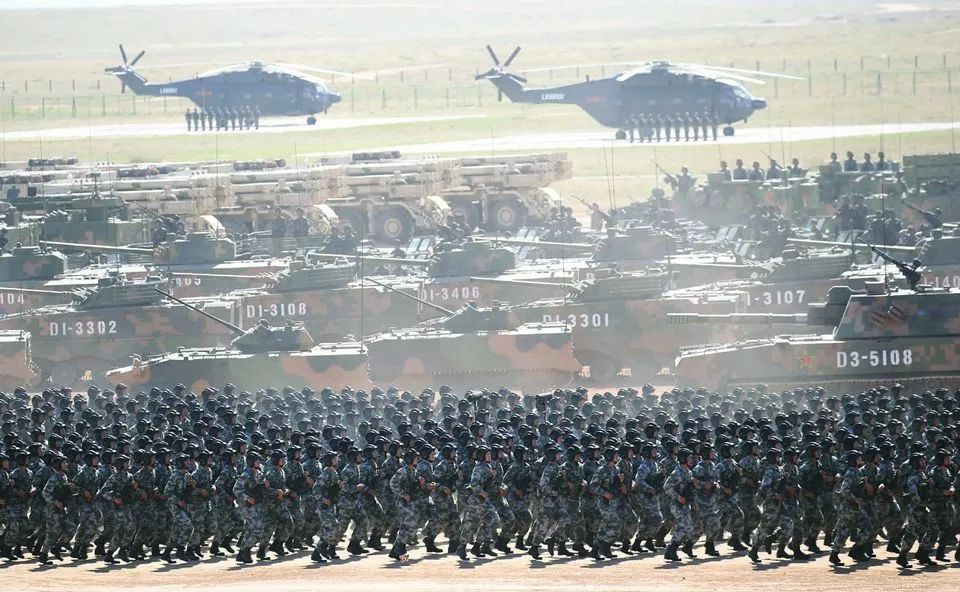 建軍90周年閱兵儀式，回顧輝煌歷程，展望嶄新未來，建軍90周年閱兵儀式，回顧輝煌歷程，展望嶄新未來，彰顯軍威國威的力量展示