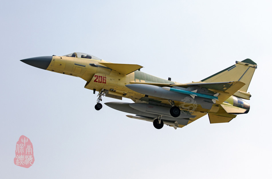 殲10的原型機(jī)是什么？深度解析中國(guó)空軍的主力戰(zhàn)斗機(jī)起源，揭秘殲10原型機(jī)，深度解析中國(guó)空軍主力戰(zhàn)斗機(jī)起源