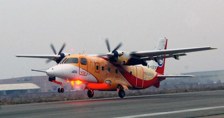 運(yùn)-12飛機(jī)圖片，探索航空歷史，領(lǐng)略經(jīng)典之美，運(yùn)-12飛機(jī)經(jīng)典圖片，探索航空歷史，領(lǐng)略飛機(jī)之美