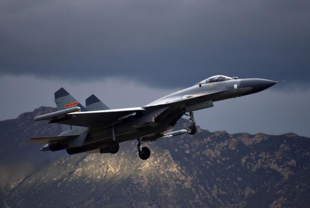 殲-11代號，揭示中國空軍強(qiáng)大戰(zhàn)斗力的象征，殲-11代號，中國空軍強(qiáng)大戰(zhàn)斗力的象征標(biāo)簽