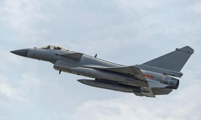 揭秘殲-10戰(zhàn)斗機(jī)高清大圖，性能、特點與全球地位，殲-10戰(zhàn)斗機(jī)深度解析，高清圖像、性能特點與全球地位