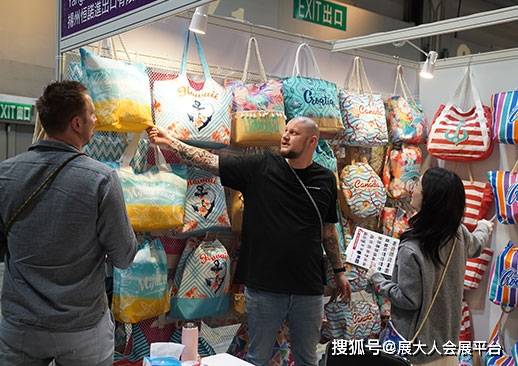 二四六香港資料期期準(zhǔn)亮點(diǎn)，深度解析與獨(dú)特視角，二四六香港資料期期準(zhǔn)亮點(diǎn)，深度解析與獨(dú)特視角揭秘