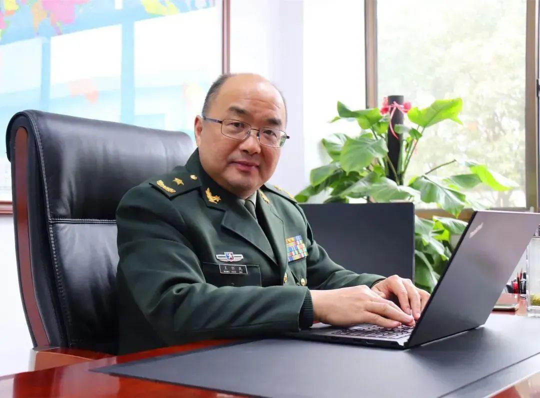 國防科技大學(xué)，一所卓越的高等學(xué)府，究竟有多牛？，國防科技大學(xué)，卓越高等學(xué)府的深度解析，究竟有多牛？