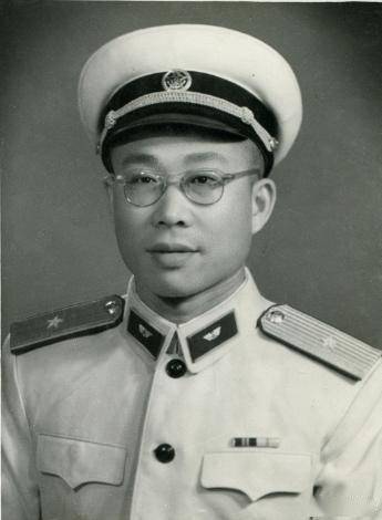 揭秘，35歲的少將是否可能？，揭秘，35歲能否成為少將？