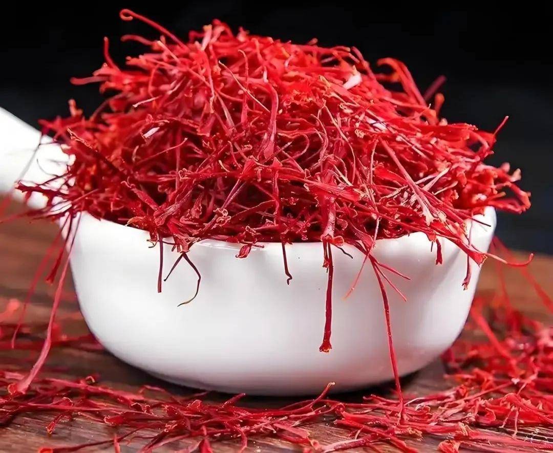 男人喝藏紅花壯陽嗎，深度解析藏紅花的功效與影響，深度解析，藏紅花對男性壯陽功效及影響探討