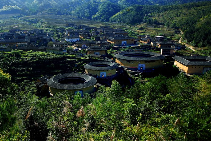 南靖土樓與永定土樓，哪個更值得一游？，南靖土樓與永定土樓，哪個更值得一游？對比解析指南