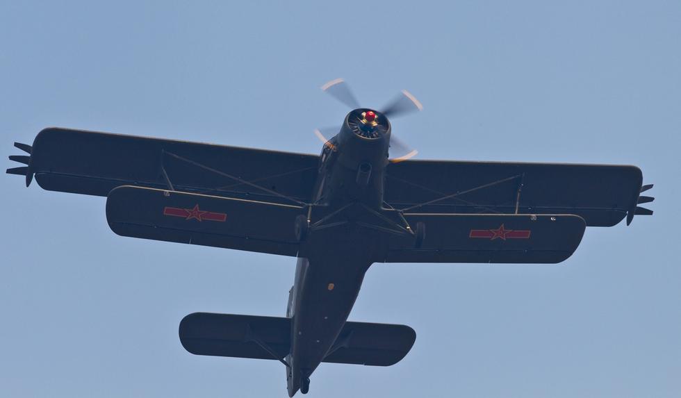 運(yùn)-5運(yùn)輸機(jī)的優(yōu)勢及其在航空領(lǐng)域的重要性，運(yùn)-5運(yùn)輸機(jī)的優(yōu)勢及其在航空領(lǐng)域的核心地位