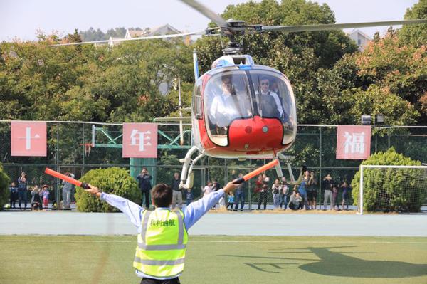 中國(guó)直升機(jī)型號(hào)大全圖片，一覽眾機(jī)型，中國(guó)直升機(jī)型號(hào)大全圖片，眾機(jī)型一覽無(wú)余