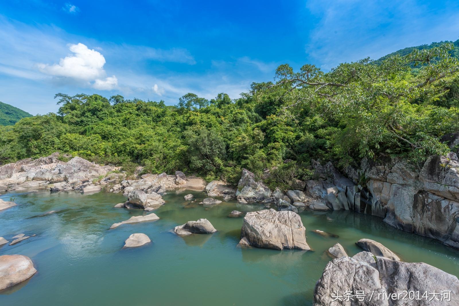 呀諾達(dá)熱帶雨林景點介紹，自然之美的獨特展示，呀諾達(dá)熱帶雨林，自然之美的獨特展示與景點介紹